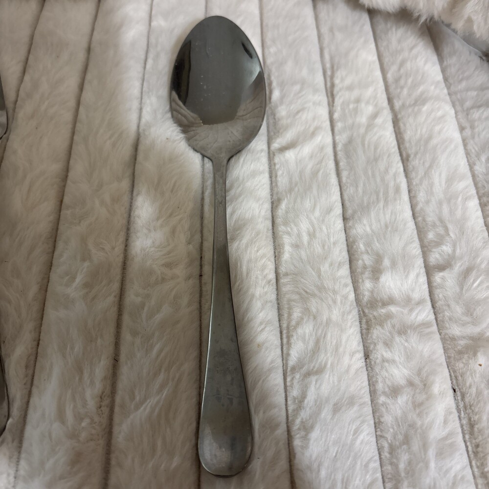 54-Piece Heavyweight Arched Handle Glossy Stainless China Flatware Service Lot - Picture 14 of 16